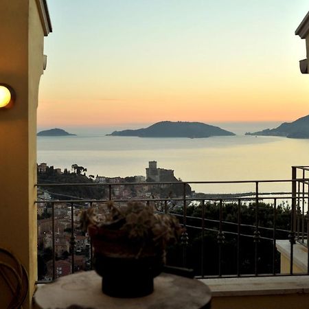 Il Golfo Artisti E Poeti Villa Thea Lerici Buitenkant foto