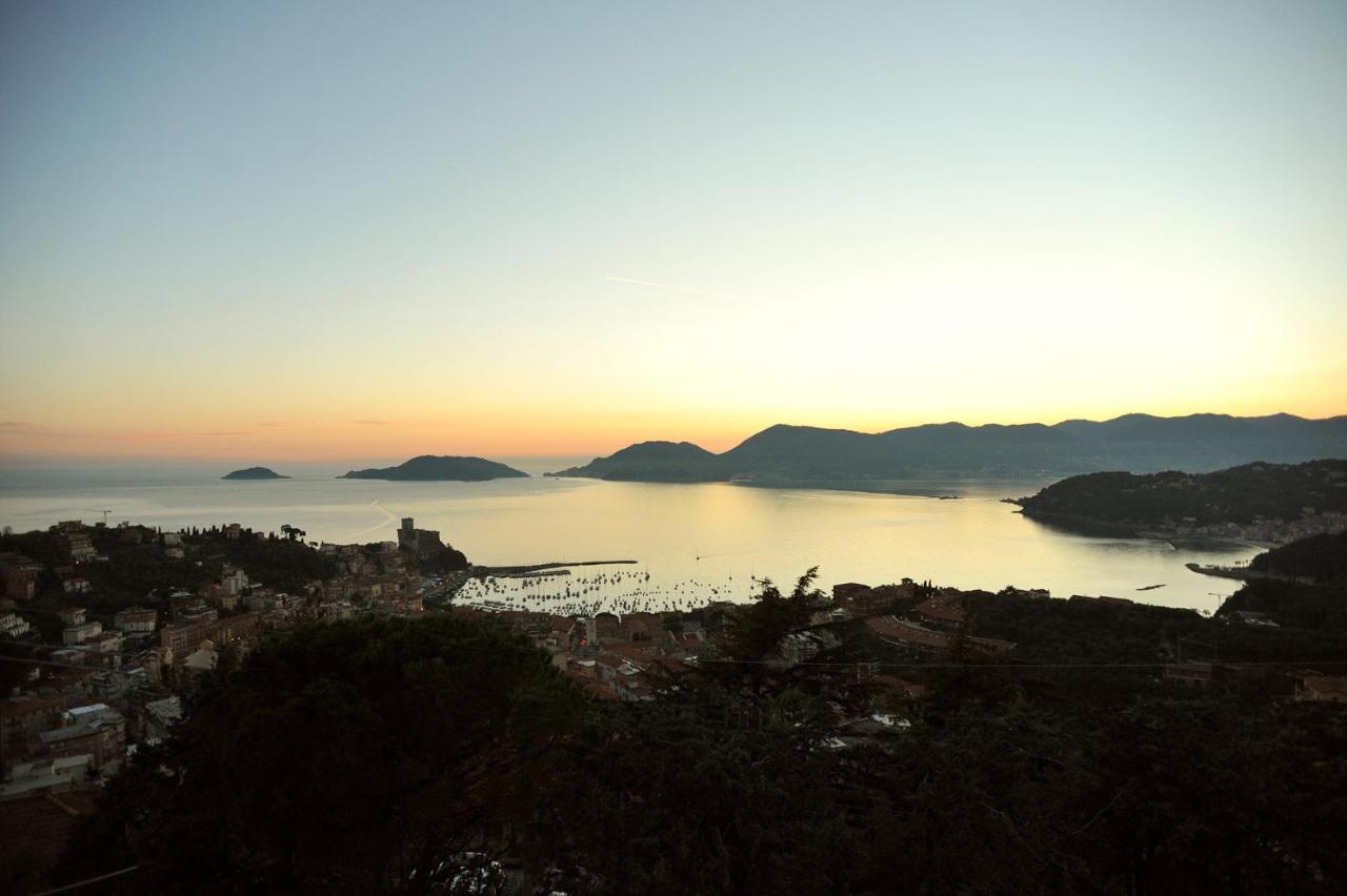 Il Golfo Artisti E Poeti Villa Thea Lerici Buitenkant foto